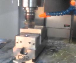 INTERCNC - LEADWELL V-60iT CNC Machine